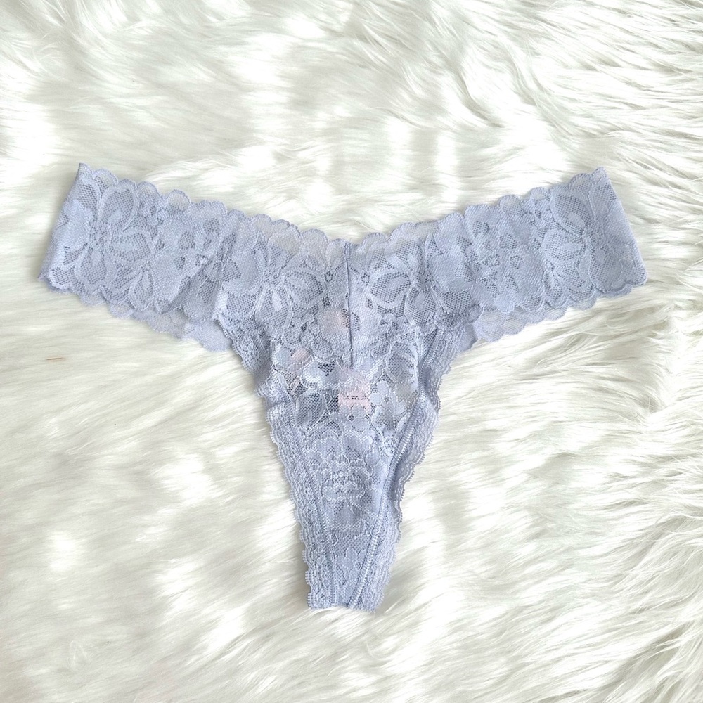 VS LACE THONG SET